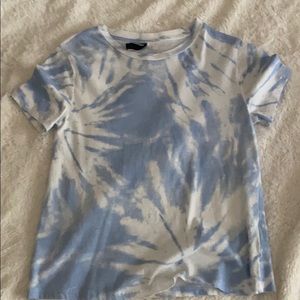 tie-dyed blue tee